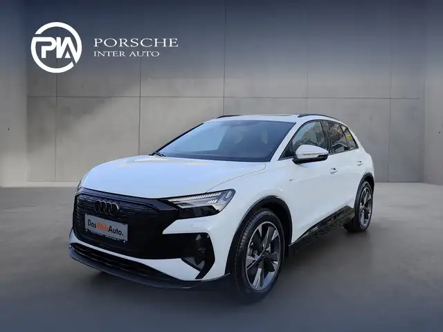 Audi Q4 e-tron Audi Q4 45 e-tron quattro