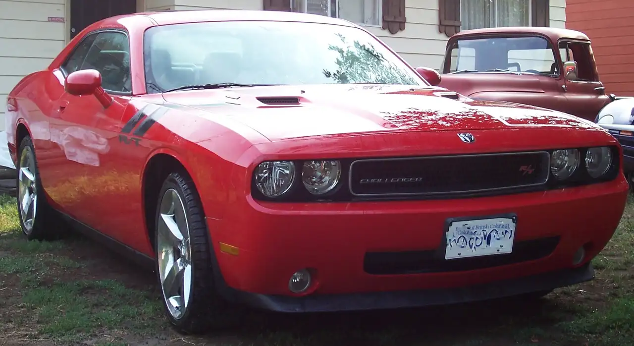 Dodge Challenger снимка Dodge Challenger