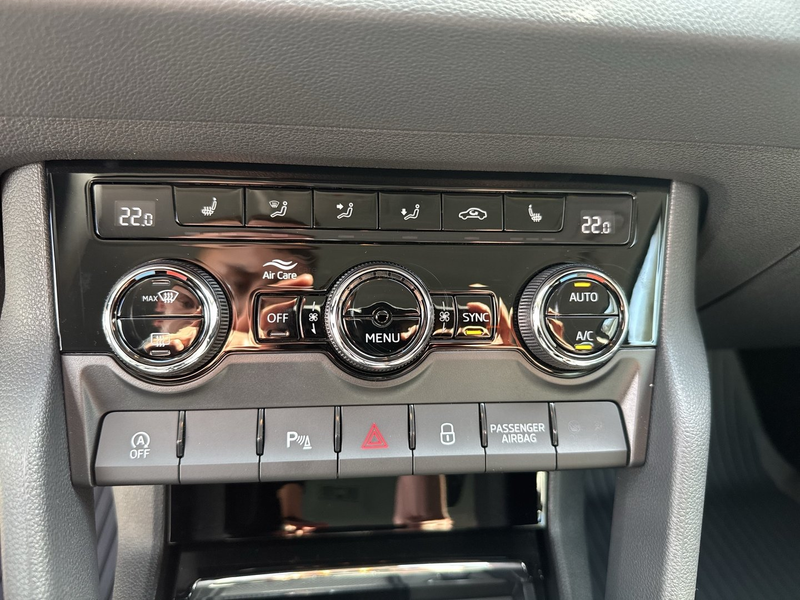 Skoda Karoq 4x4 Selection TDI DSG — photo 14