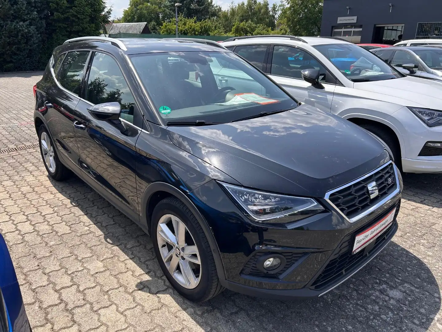 SEAT Arona FR Schwarz - 2