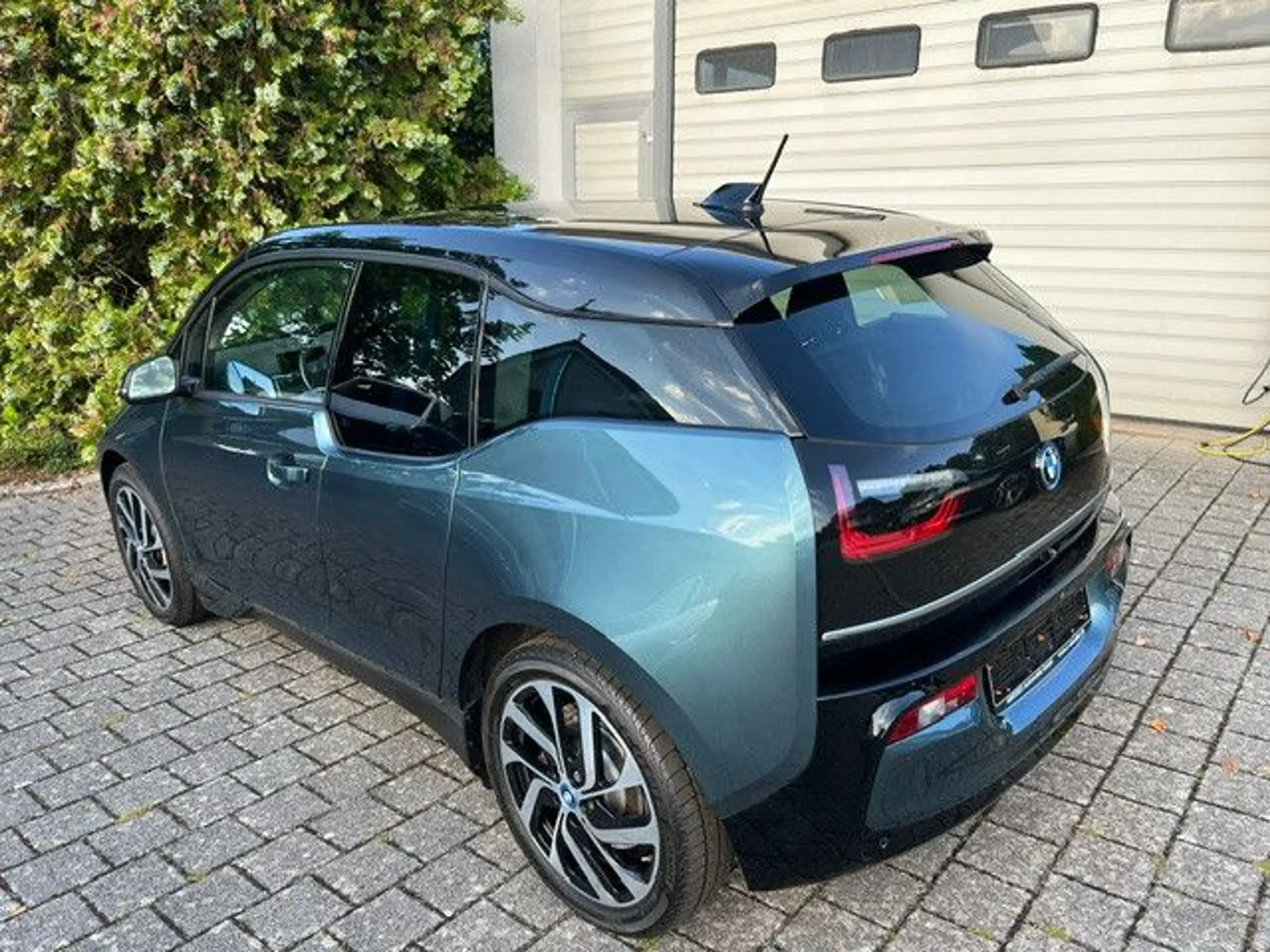 BMW i3 125KW 170PS /Sportpaket / Navi/PDC-Kamera/SH — photo 2