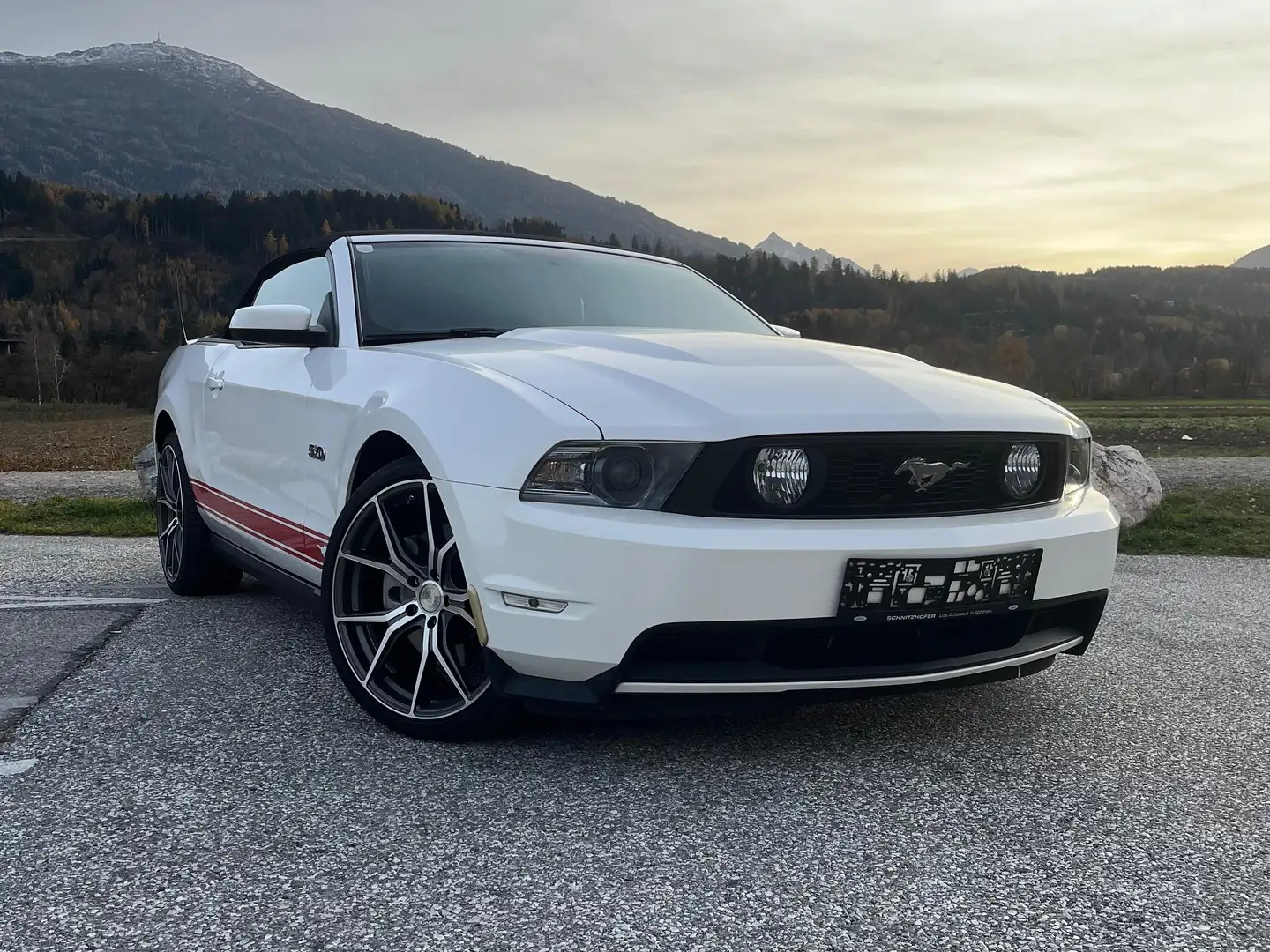 Ford Mustang GT Weiß - 1
