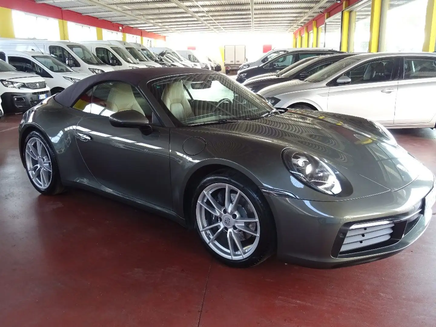 Porsche 911 992 Carrera Cabriolet PDk Sport/ChronoPlus Gris - 2