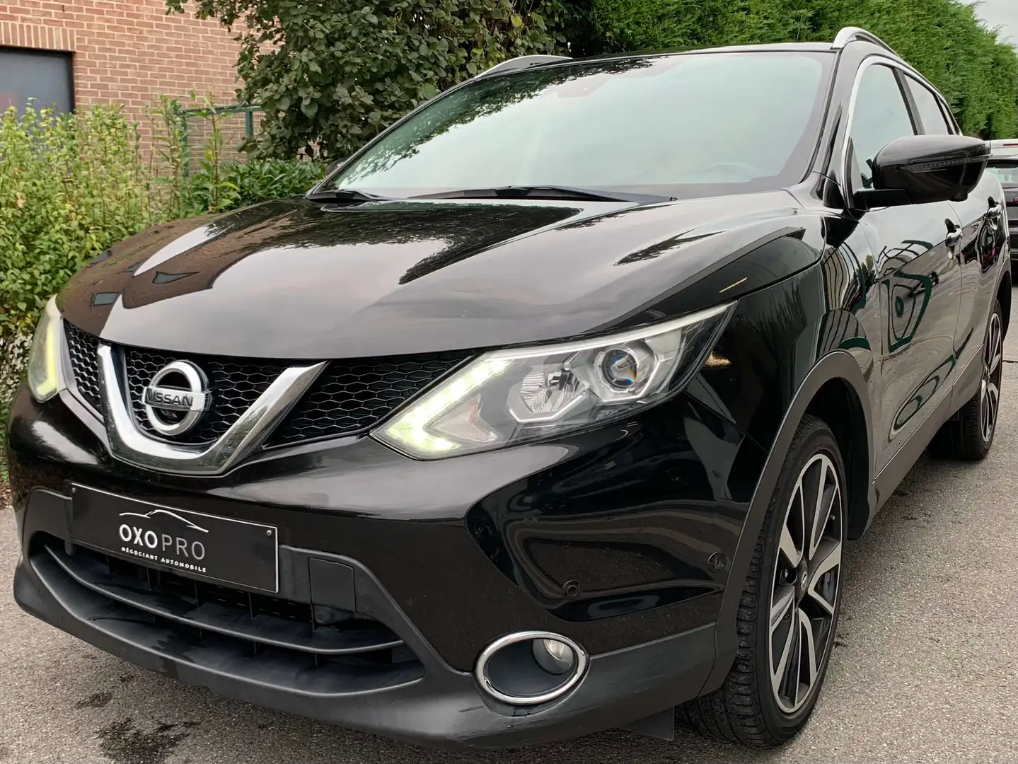 Nissan Qashqai 1.5DCI Tekna / Gps / Cuir / Toit Pano / Camera 360 Noir - 2