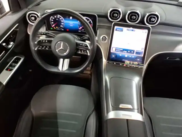 Mercedes-Benz GLC view 10