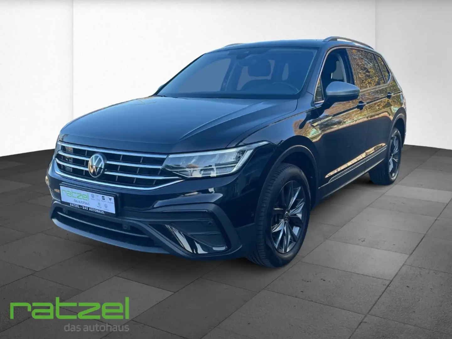 Volkswagen Tiguan Allspace 2.0 TDI DSG LIFE HUD AHK-klappbar Navi digitales C Noir - 2