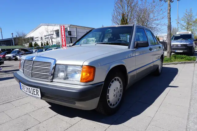 Mercedes-Benz 190 190 E*TÜV NEU*AUS SAMMLUNG*NUR 78.000 KM*