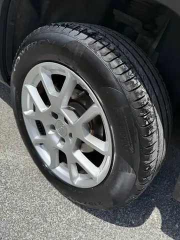 Jeep Renegade view 13