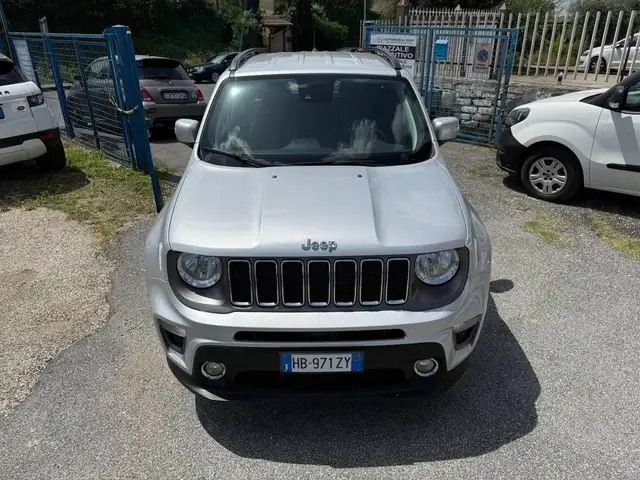 Jeep Renegade view 7