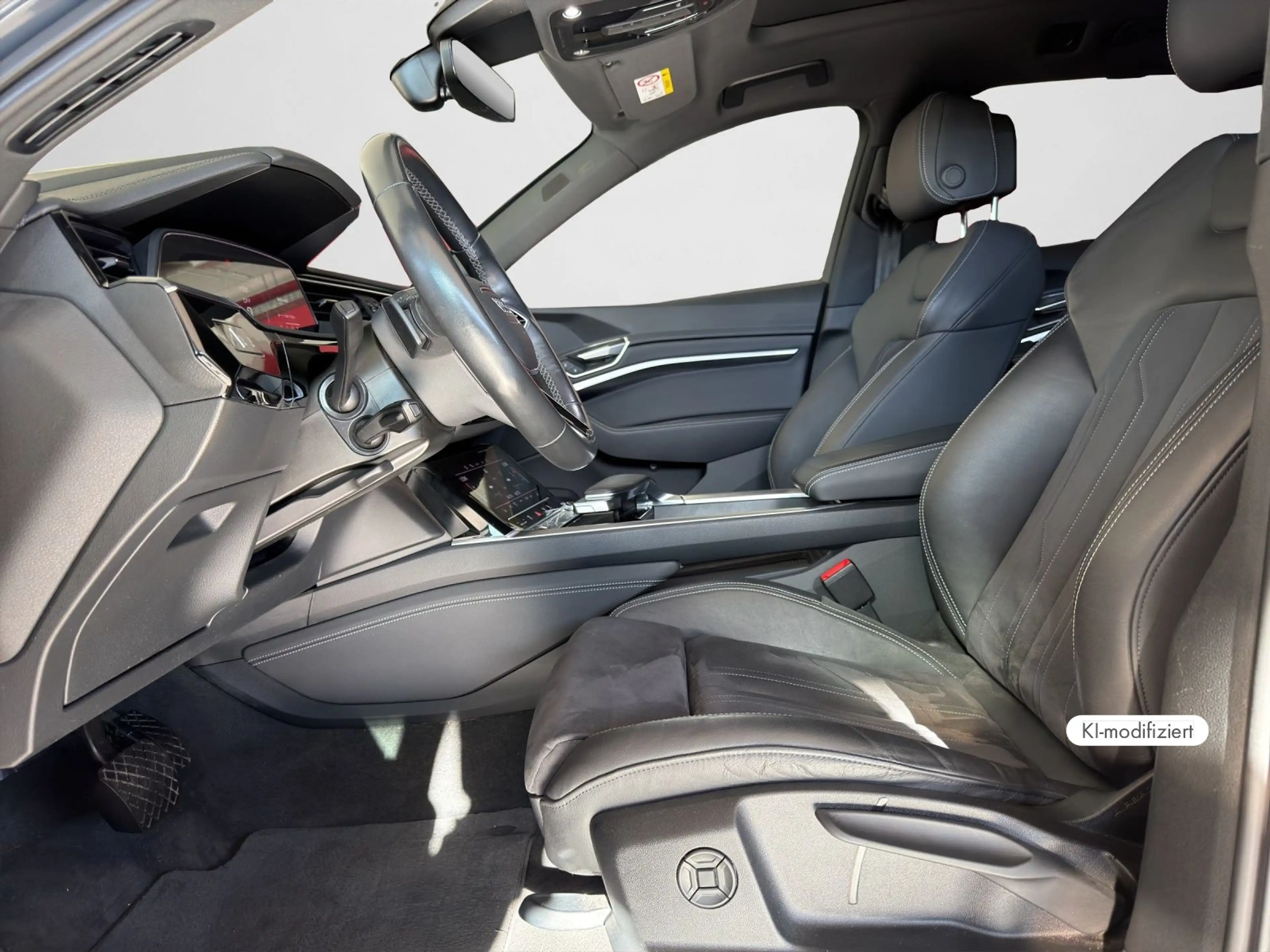 Audi Q8 e-tron advanced 50 e-tron quattro 250 kW — photo 12