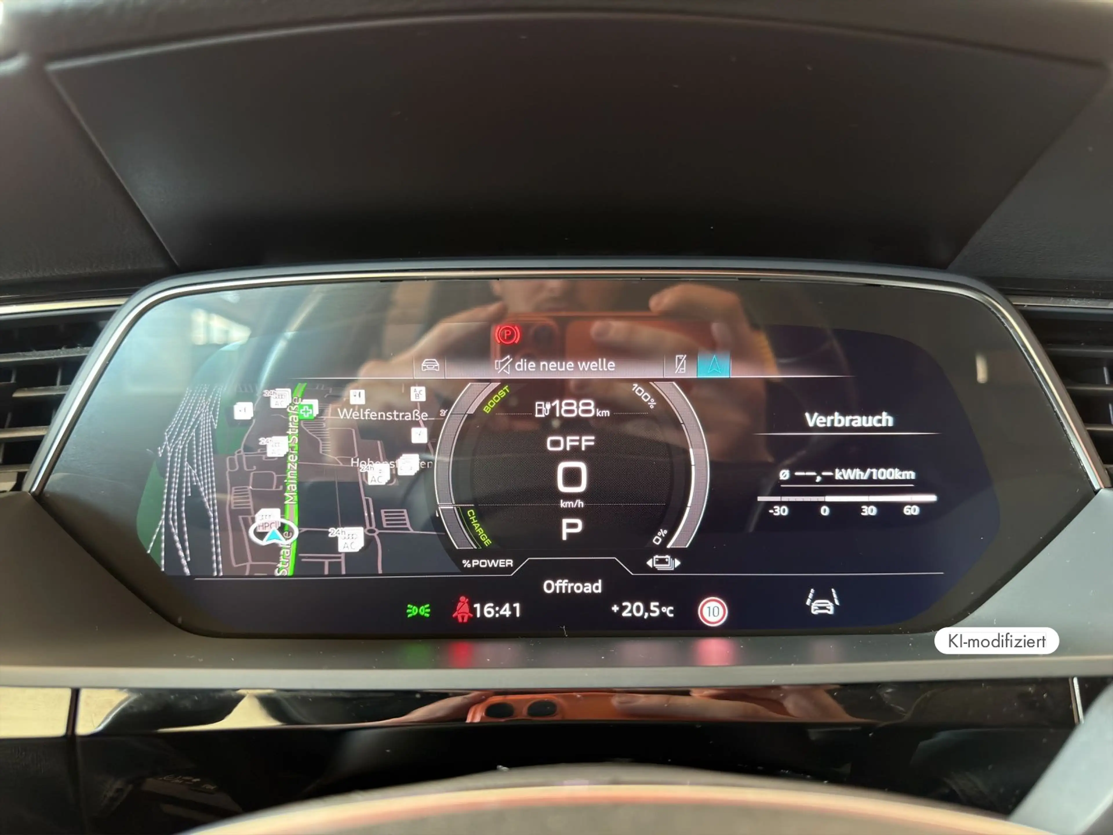 Audi Q8 e-tron advanced 50 e-tron quattro 250 kW — photo 10
