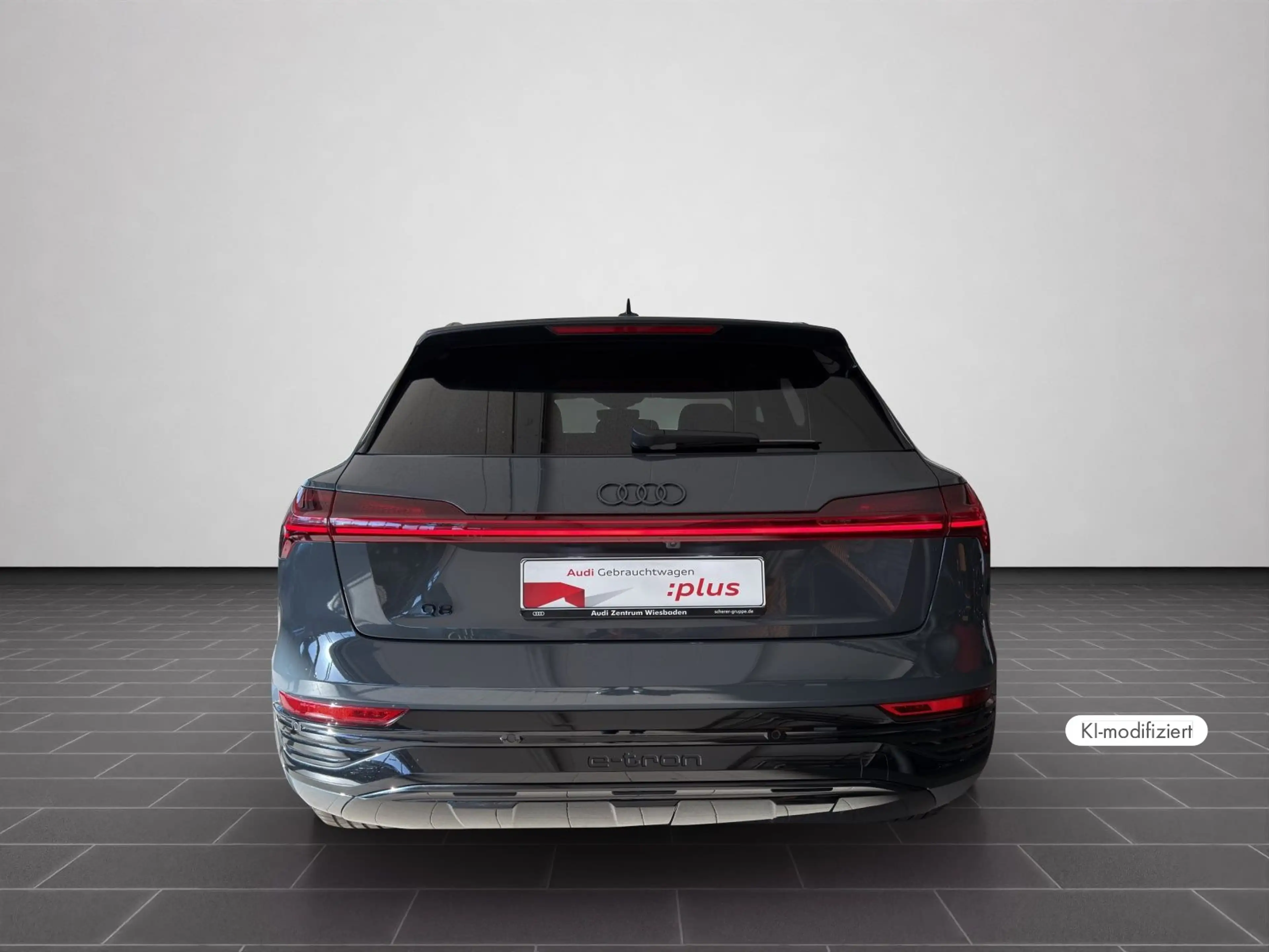 Audi Q8 e-tron advanced 50 e-tron quattro 250 kW — photo 6