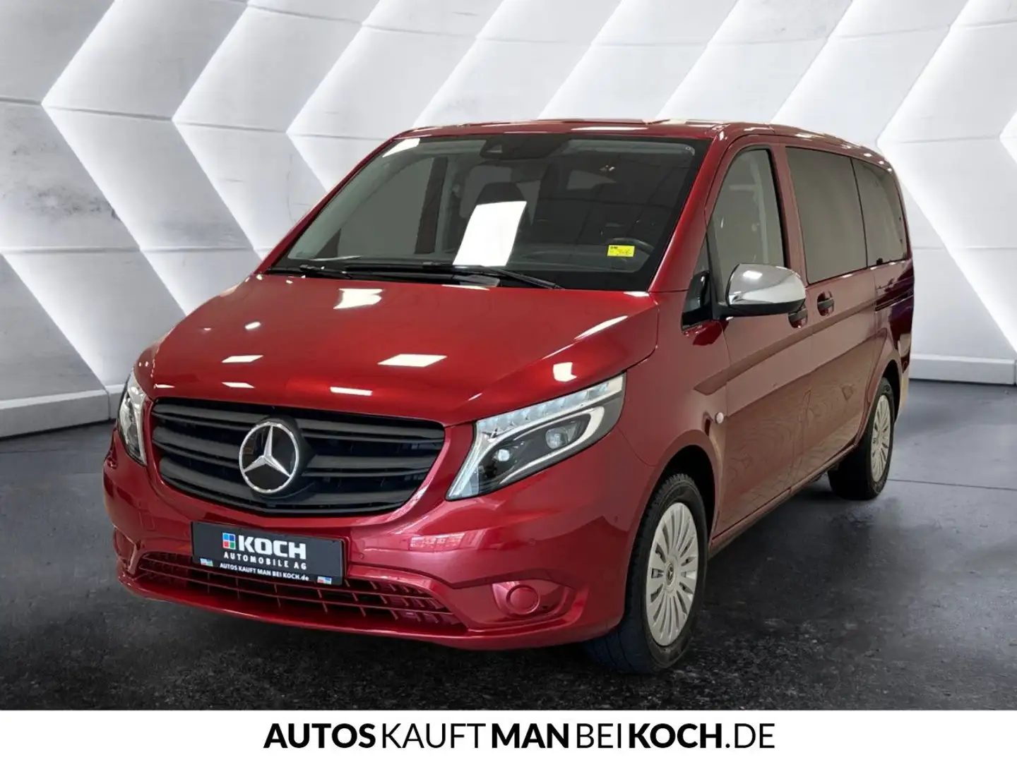 Mercedes-Benz Vito Tourer 116 CDI Pro RWD lang PDC LED NAVI FSE Rood - 2