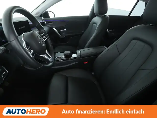 Mercedes-Benz Cla view 10
