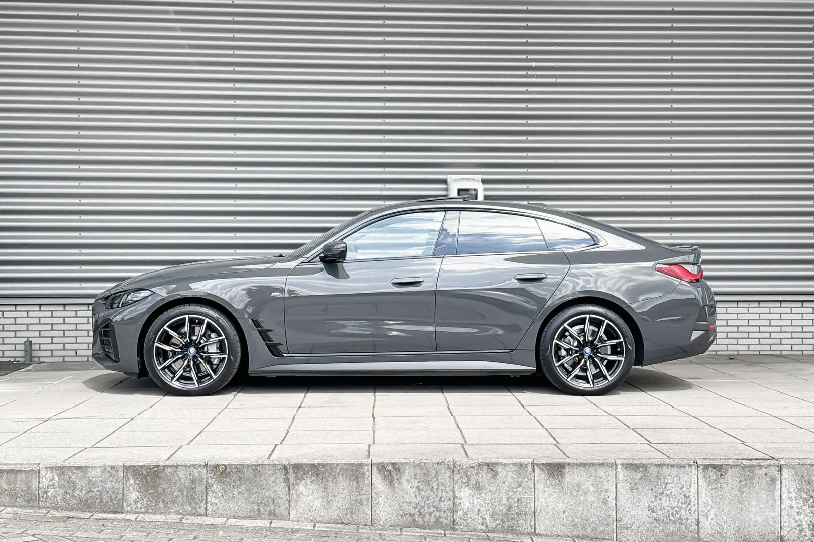BMW i4 eDrive40 High Executive 84 kWh M Sport Gris - 2