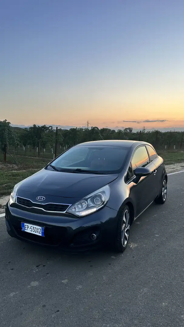 Kia Rio 3p 1.4 crdi EX - 1