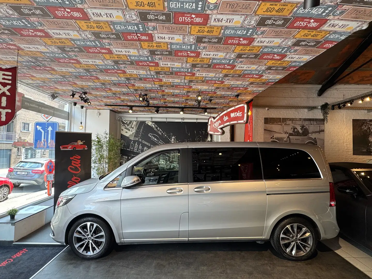 Mercedes-Benz V 300 d 4-Matic * CAM 360 * CUIRS * TVA DEDUCTIBLE * Šedá - 2