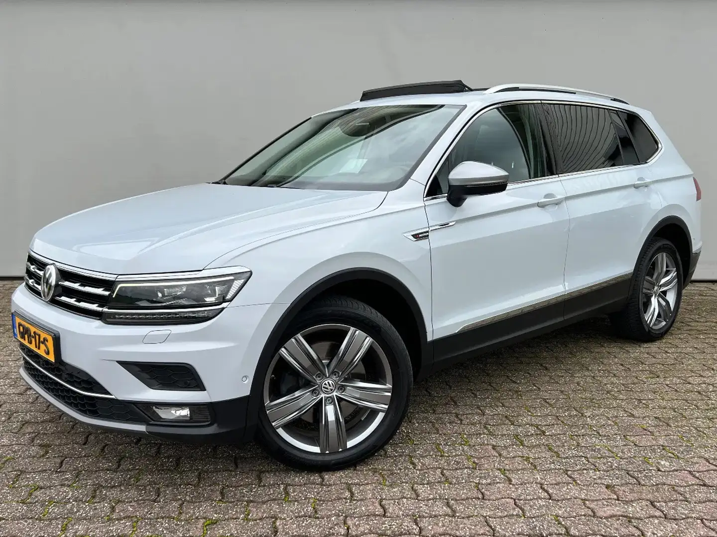 Volkswagen Tiguan Allspace All-Space 7 persoon, Highline, 4Motion DSG, Panora Wit - 1