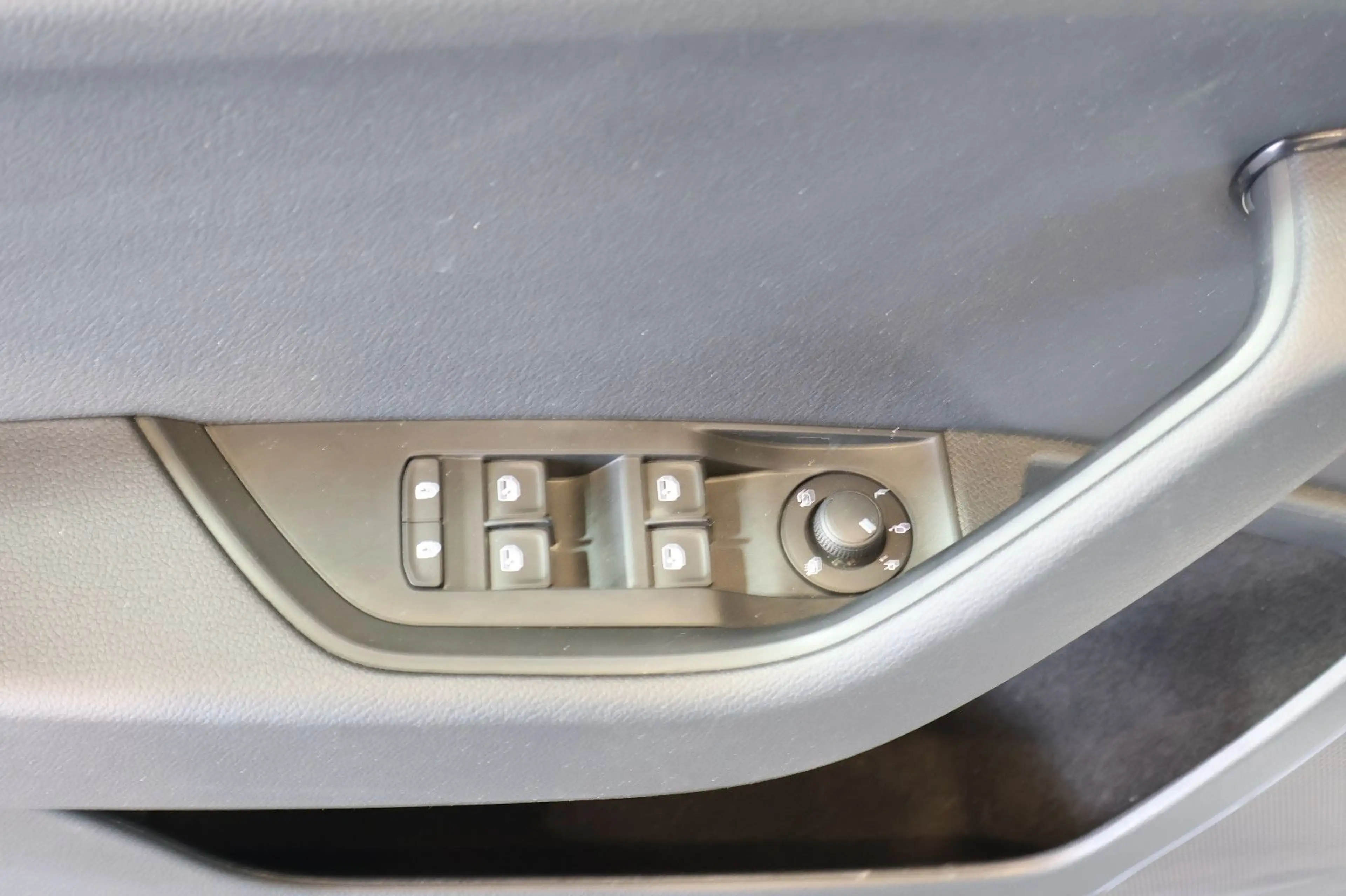 Skoda Superb 2.0 TDI Ambition AID+ACC+SIDE+KAM+LED+KEY — photo 12