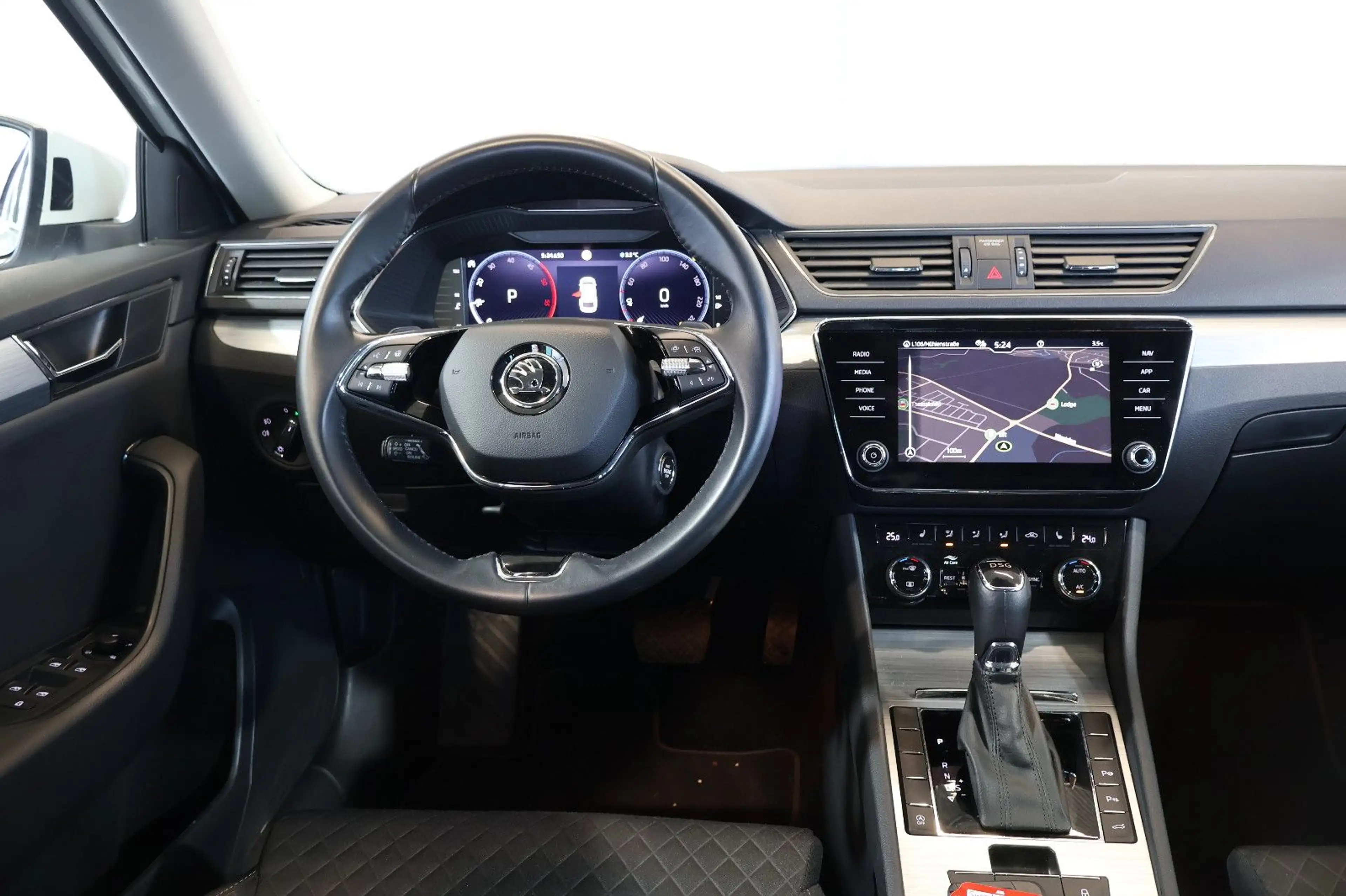 Skoda Superb 2.0 TDI Ambition AID+ACC+SIDE+KAM+LED+KEY — photo 8