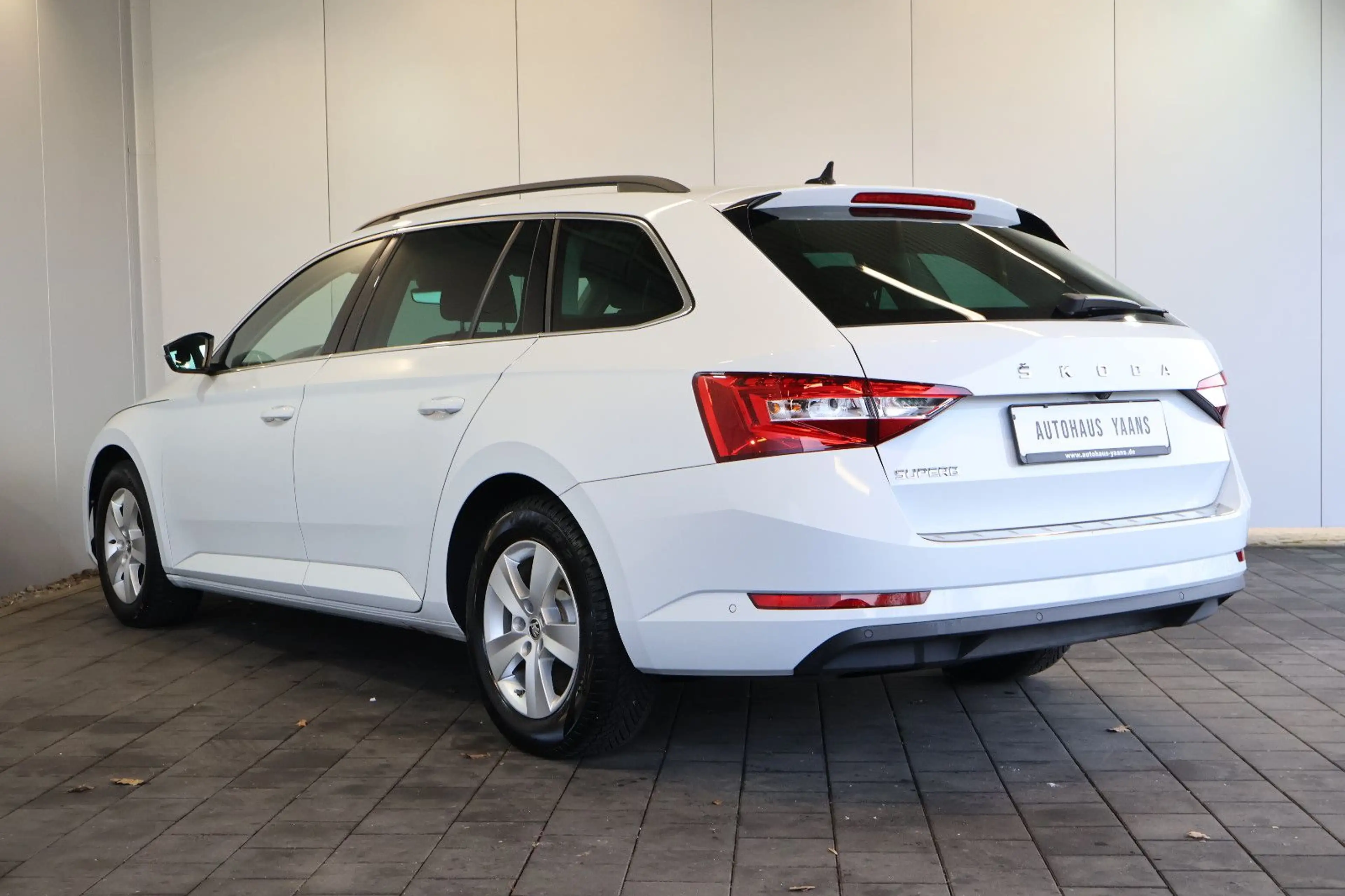 Skoda Superb 2.0 TDI Ambition AID+ACC+SIDE+KAM+LED+KEY — photo 6