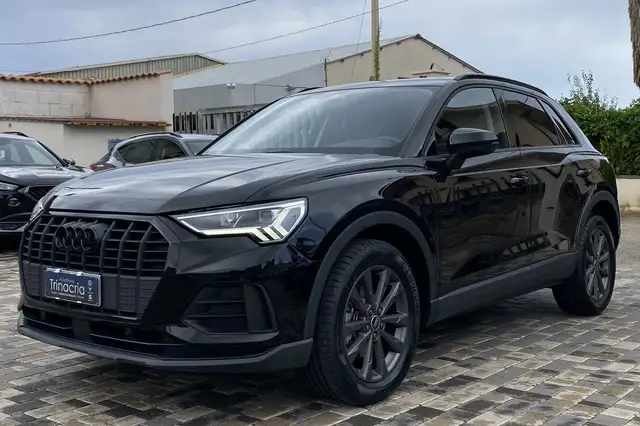 Audi Q3 Business 2.0 TDI 150CV S-Tronic 35