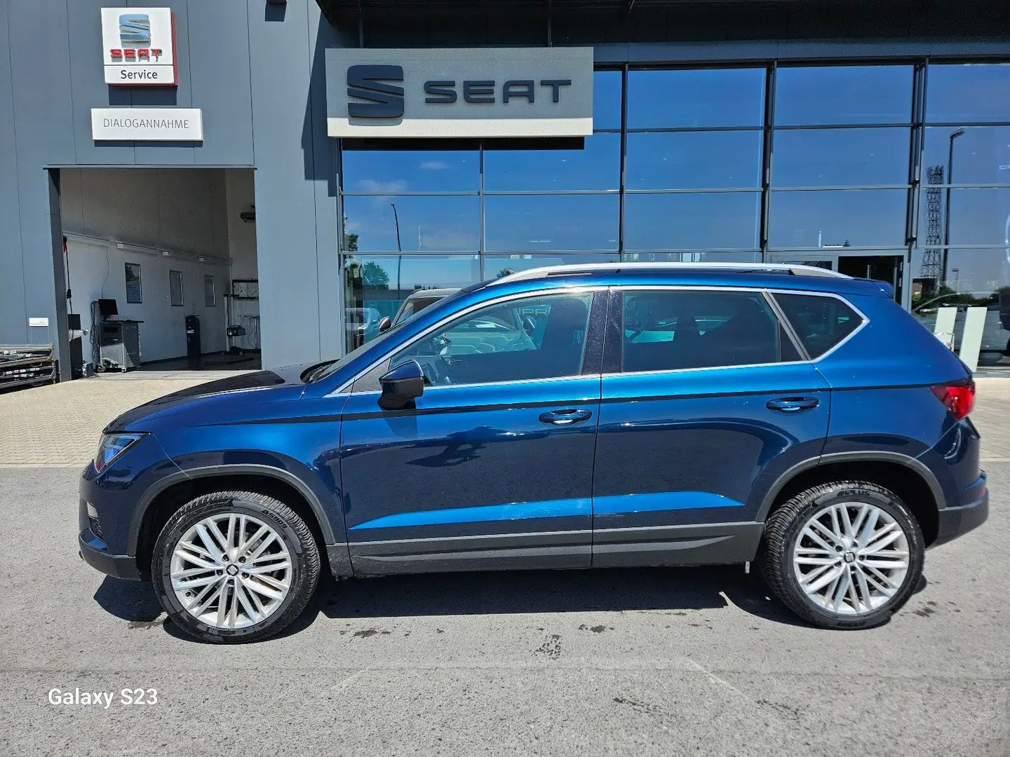 SEAT Ateca Xcell. 1,5 TSI DSG *Navi*LED*Sitzheizung* Blu/Azzurro - 1