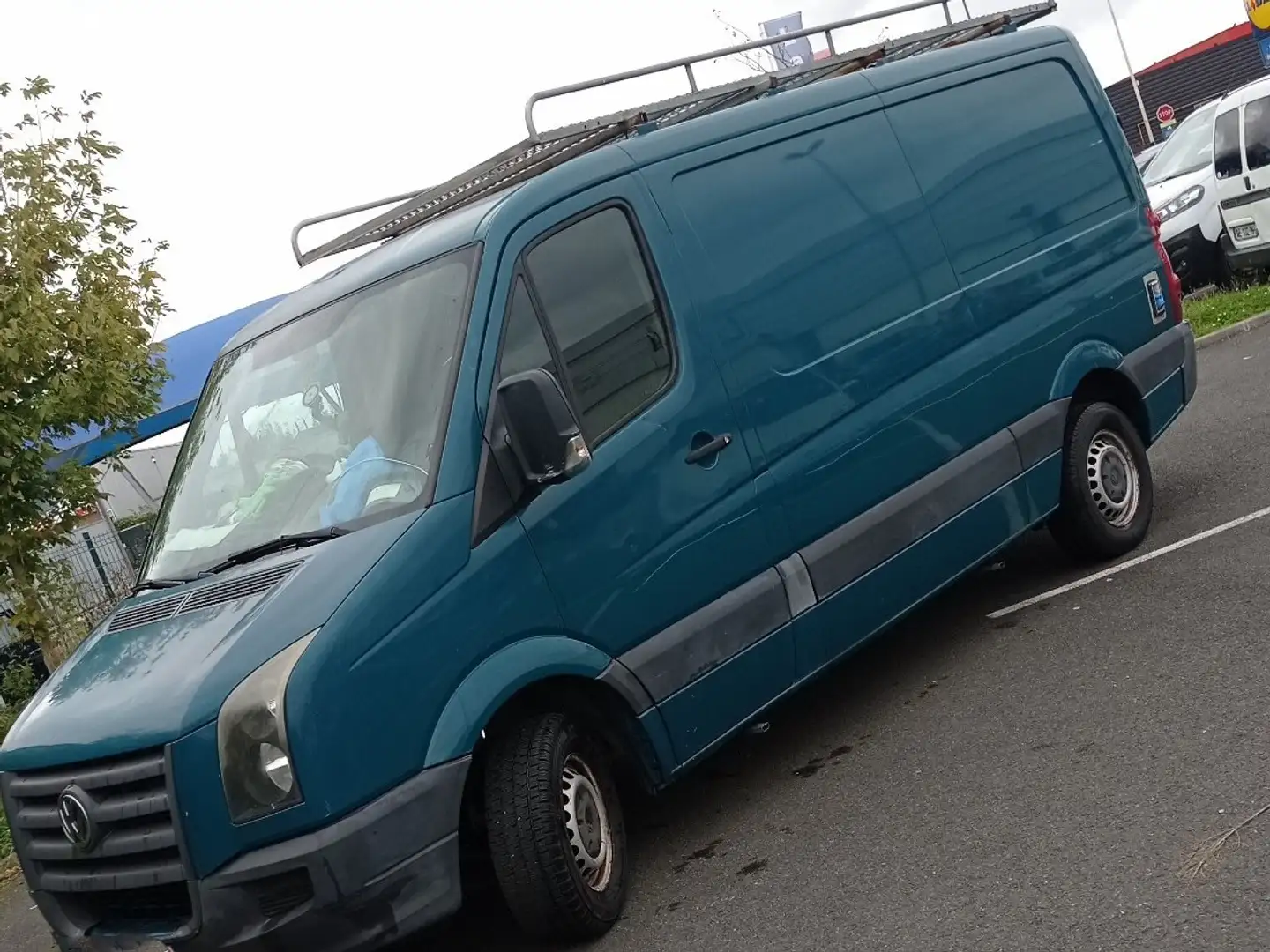 Volkswagen Crafter FOURGON BAS 35 3665 2.5 TDI 136 SHIFTMATIC - 2