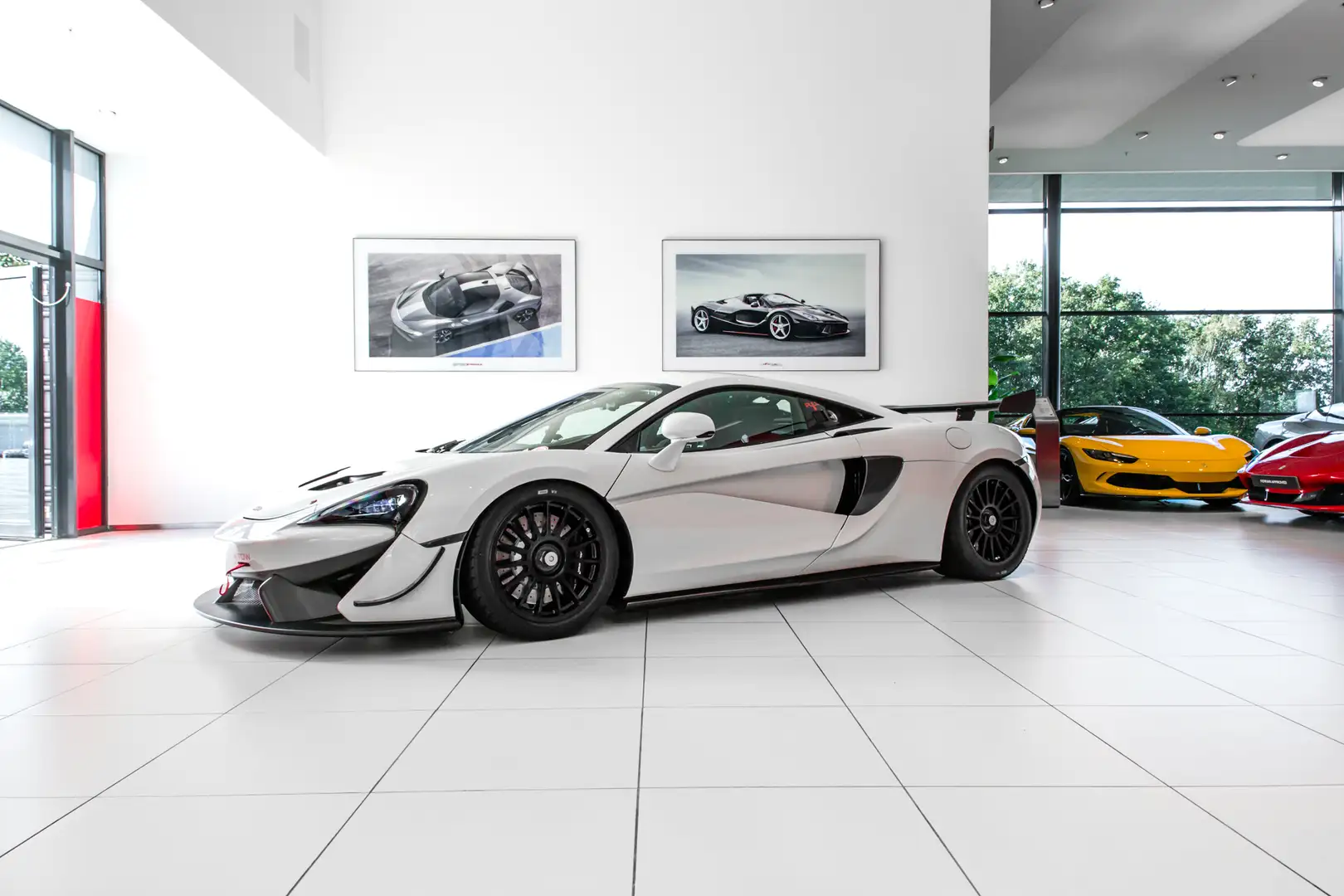 McLaren 570S GT4 ~Munsterhuis Sportscars~ Alb - 2