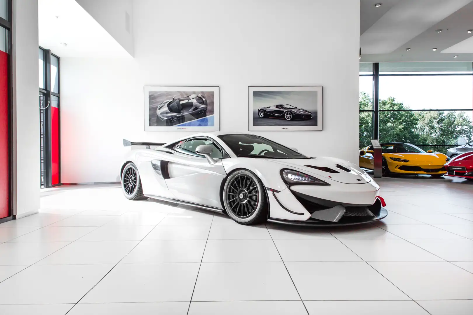 McLaren 570S GT4 ~Munsterhuis Sportscars~ Weiß - 1