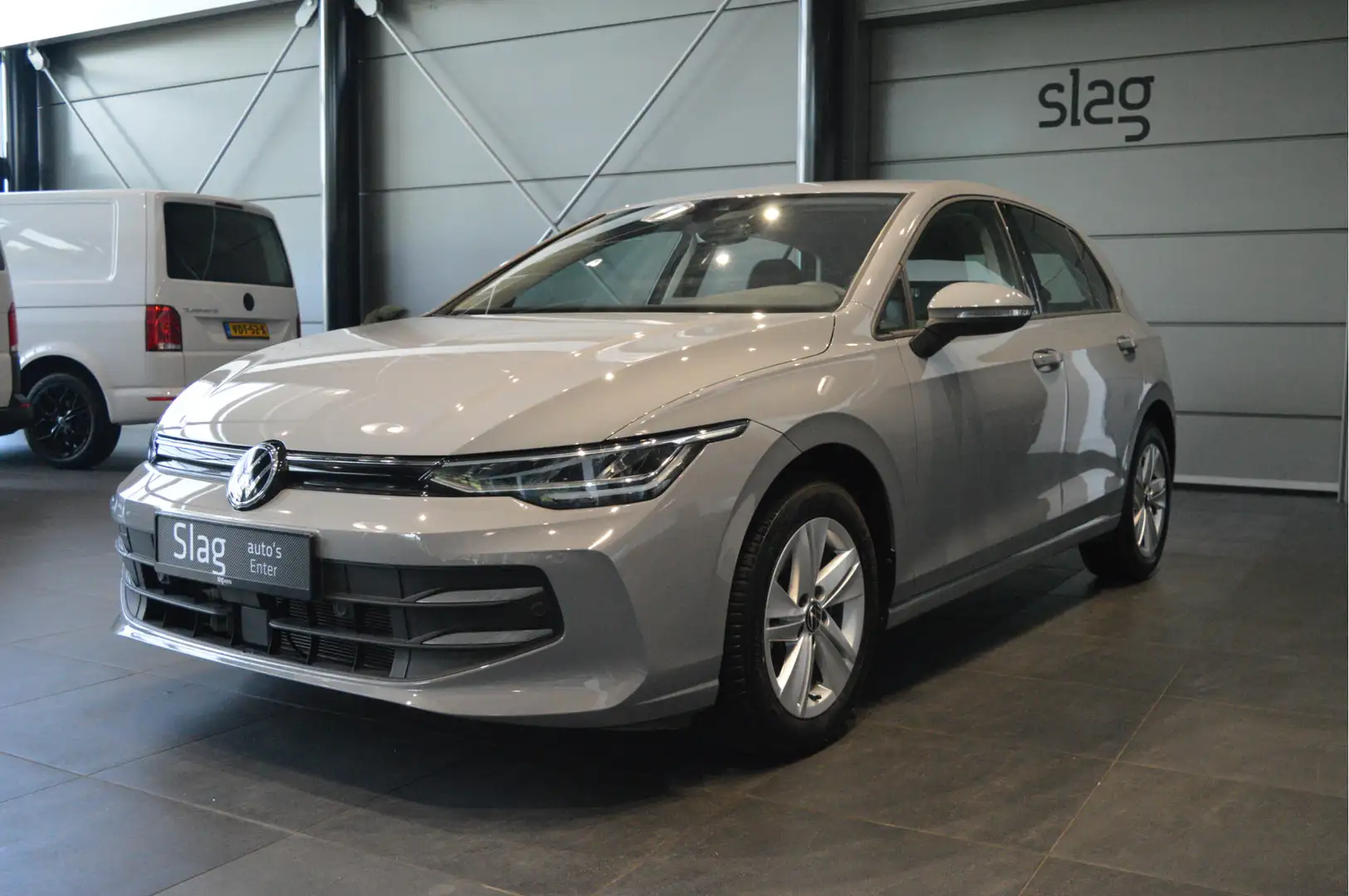 Volkswagen Golf 1.5 TSI LIFE app connect clima cruise led pdc 16 i Gris - 2