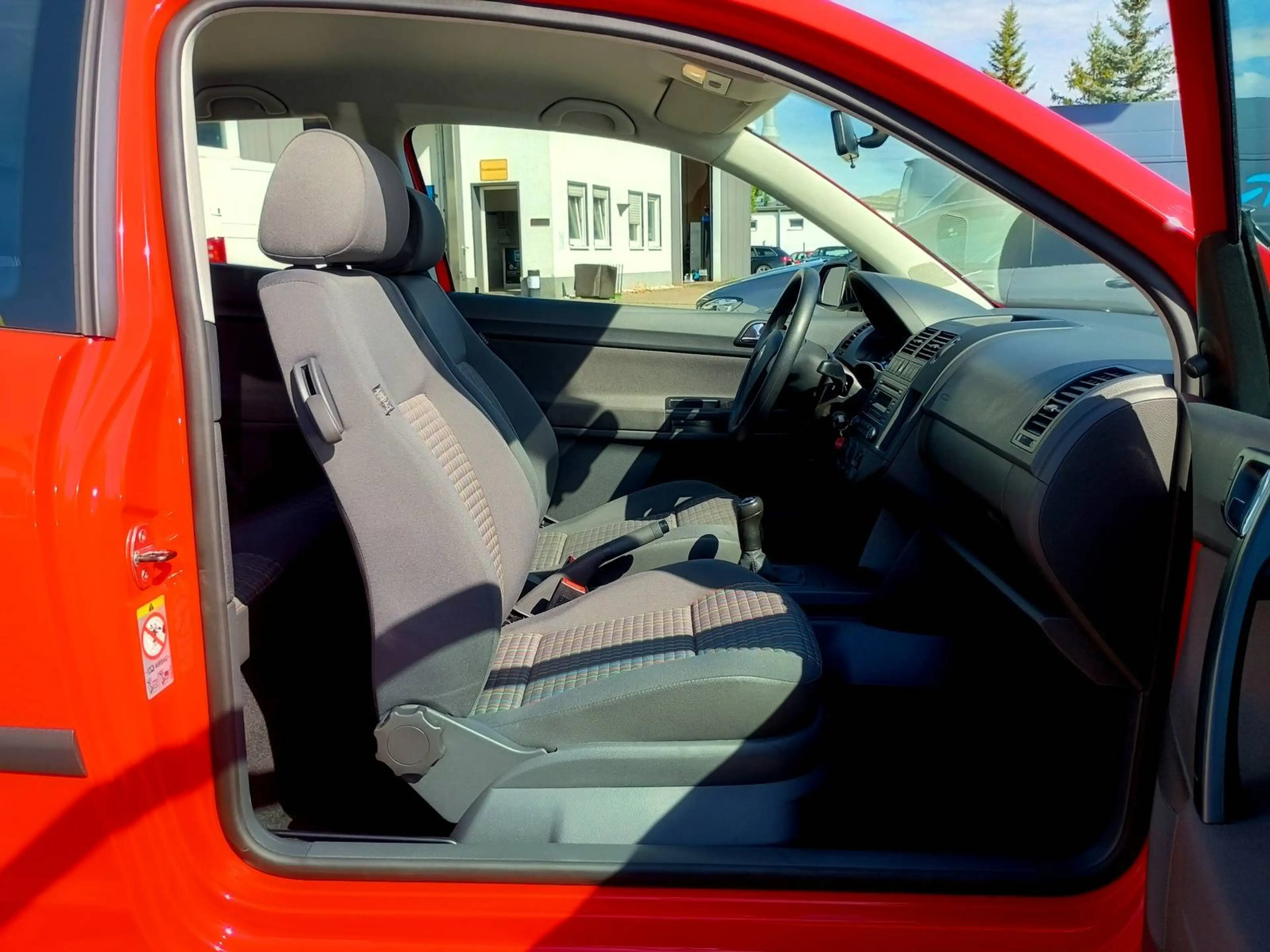 Volkswagen Polo Trendline -Erste Hand -Wie neu -Cool & Sound Paket — photo 13