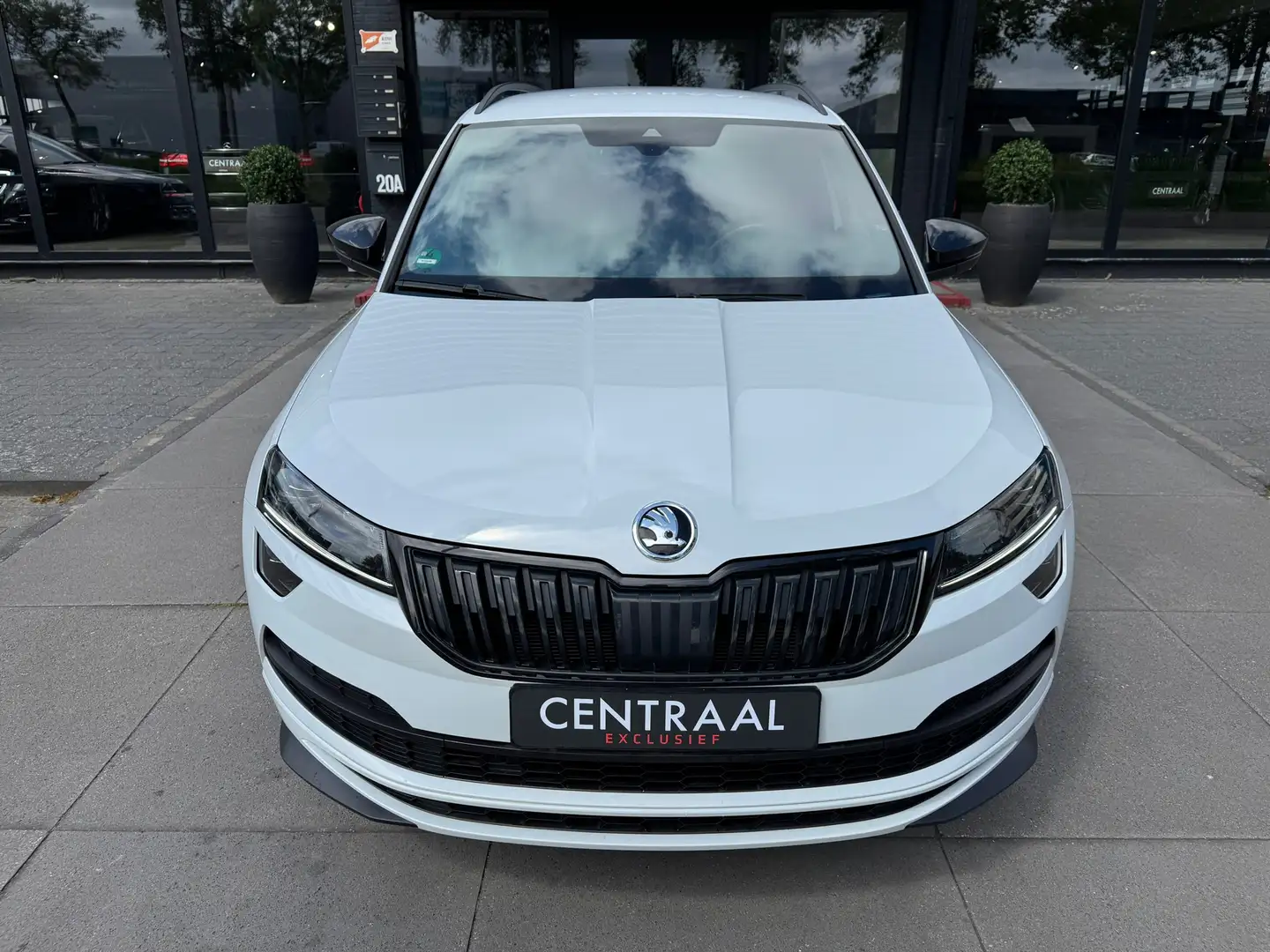 Skoda Karoq 1.5 TSI ACT Sportline 150PK|Canton|Camera|ACC|Keyl Wit - 2