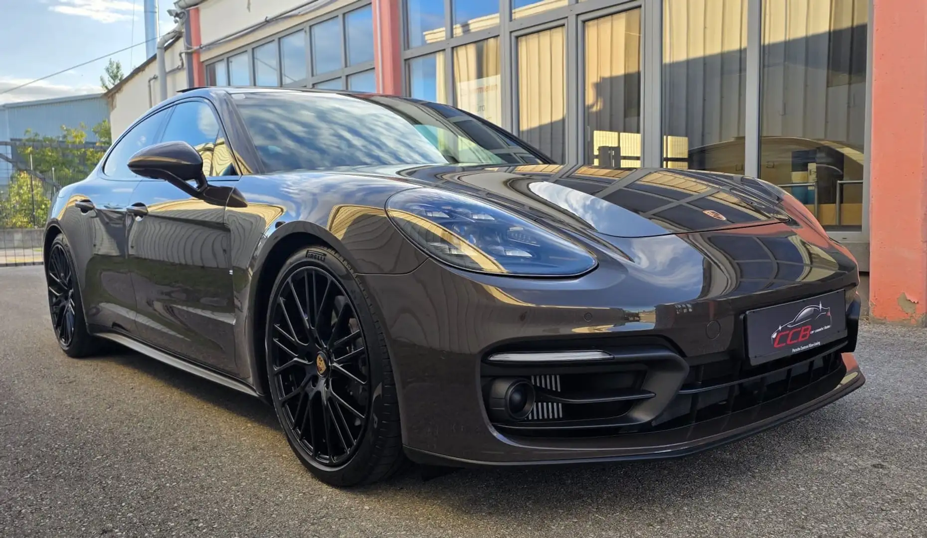Porsche Panamera 4 E-Hybrid Approved bis 06/2027 Braun - 2