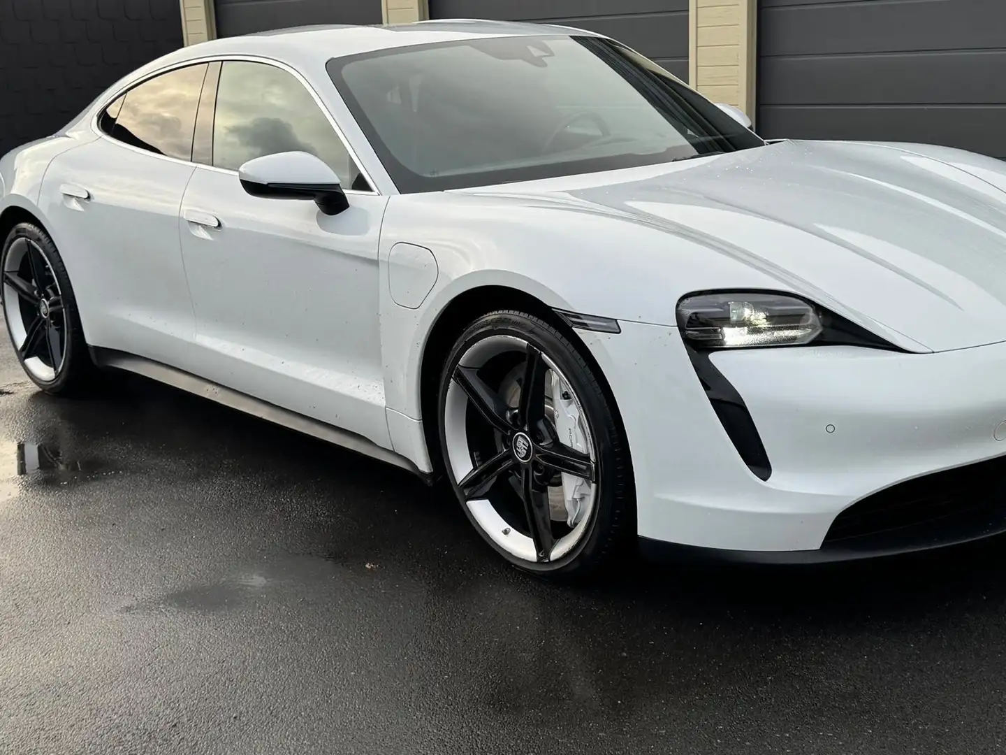 Porsche Taycan 79.2 kWh 4S - 1