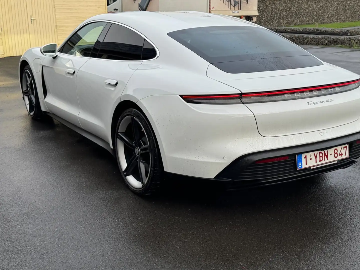 Porsche Taycan 79.2 kWh 4S - 2