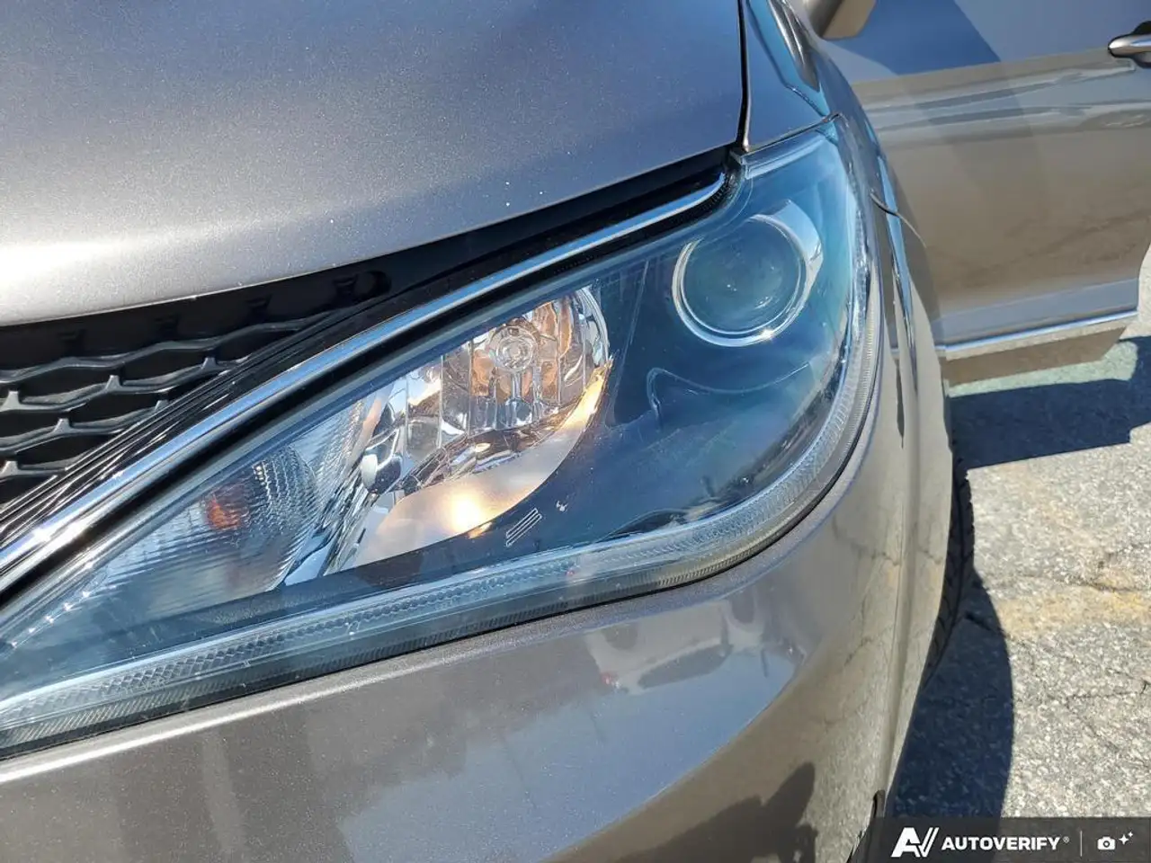 Chrysler Pacifica снимка Chrysler Pacifica