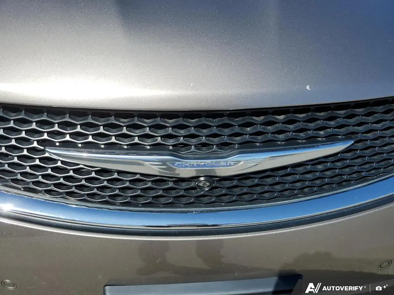Chrysler Pacifica снимка Chrysler Pacifica