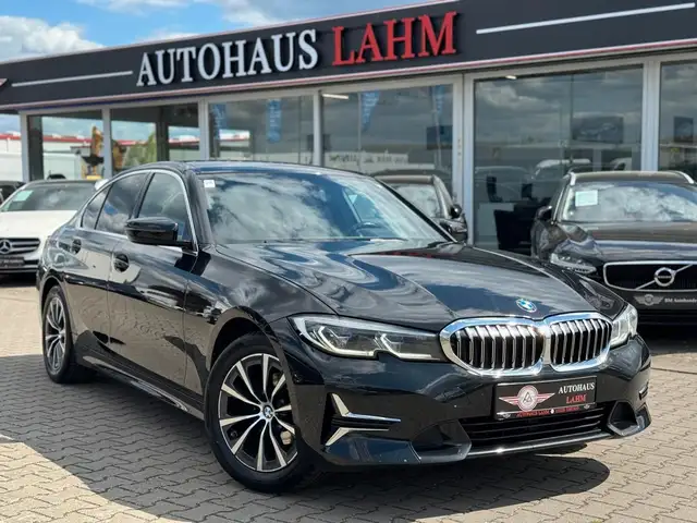 BMW 318 i Lim.  "Luxury Line"1.HAND*VZ.ERKENN.*LED*