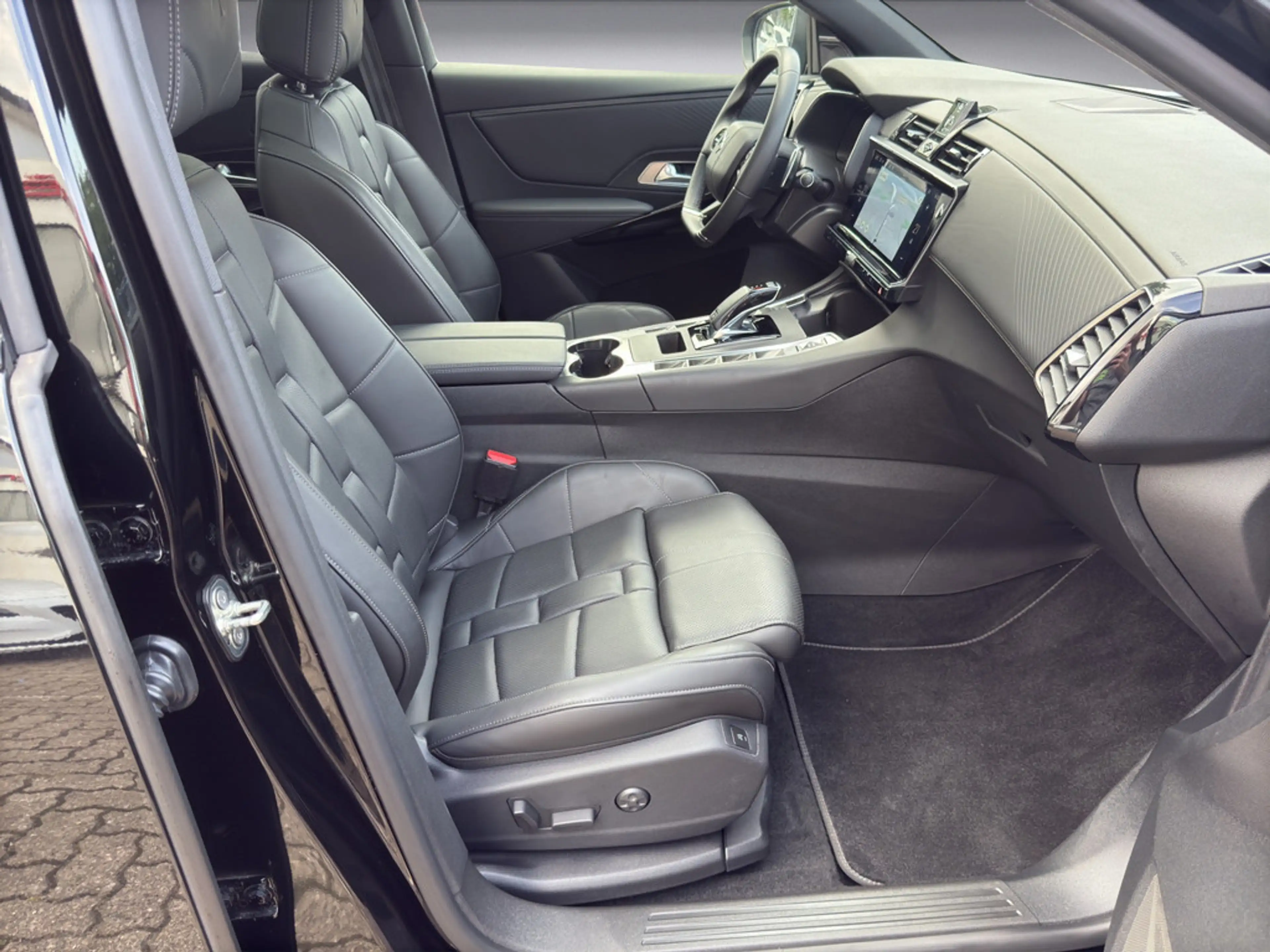 DS Automobiles DS 7 BlueHDI 130 Aut. OPERA LEDER Panoramadach — photo 11