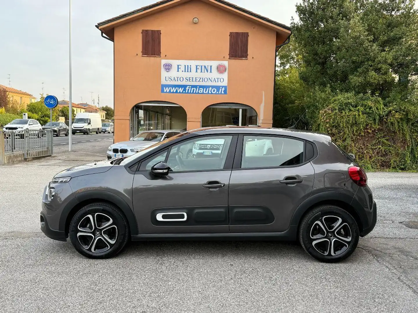 Citroen C3 PureTech 100 S&S Plus Grigio - 2