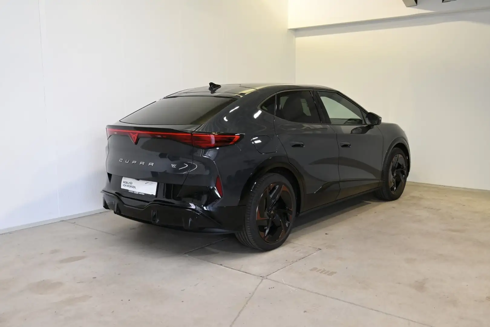 CUPRA Tavascan VZ Adrenaline 4Drive250kW/340PS Grau - 2