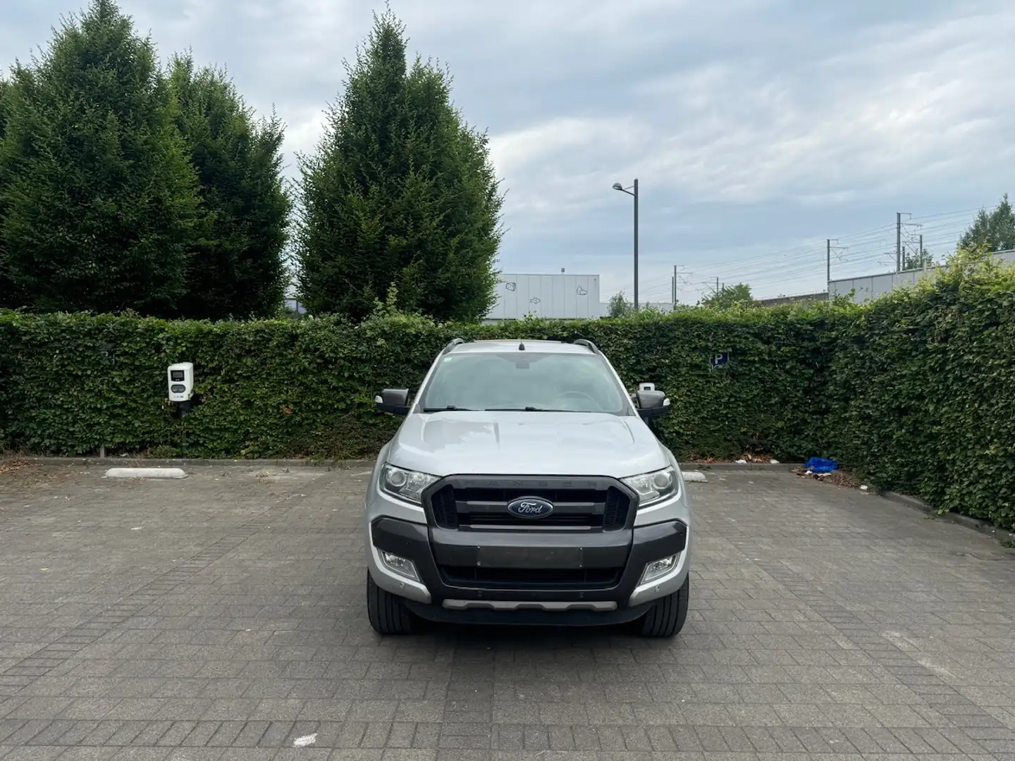 Ford Ranger 3.2 TDCi Wildtrak Grijs - 2