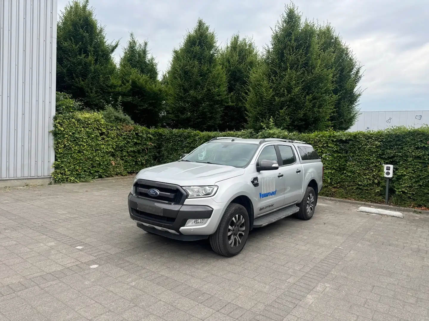 Ford Ranger 3.2 TDCi Wildtrak Grijs - 1