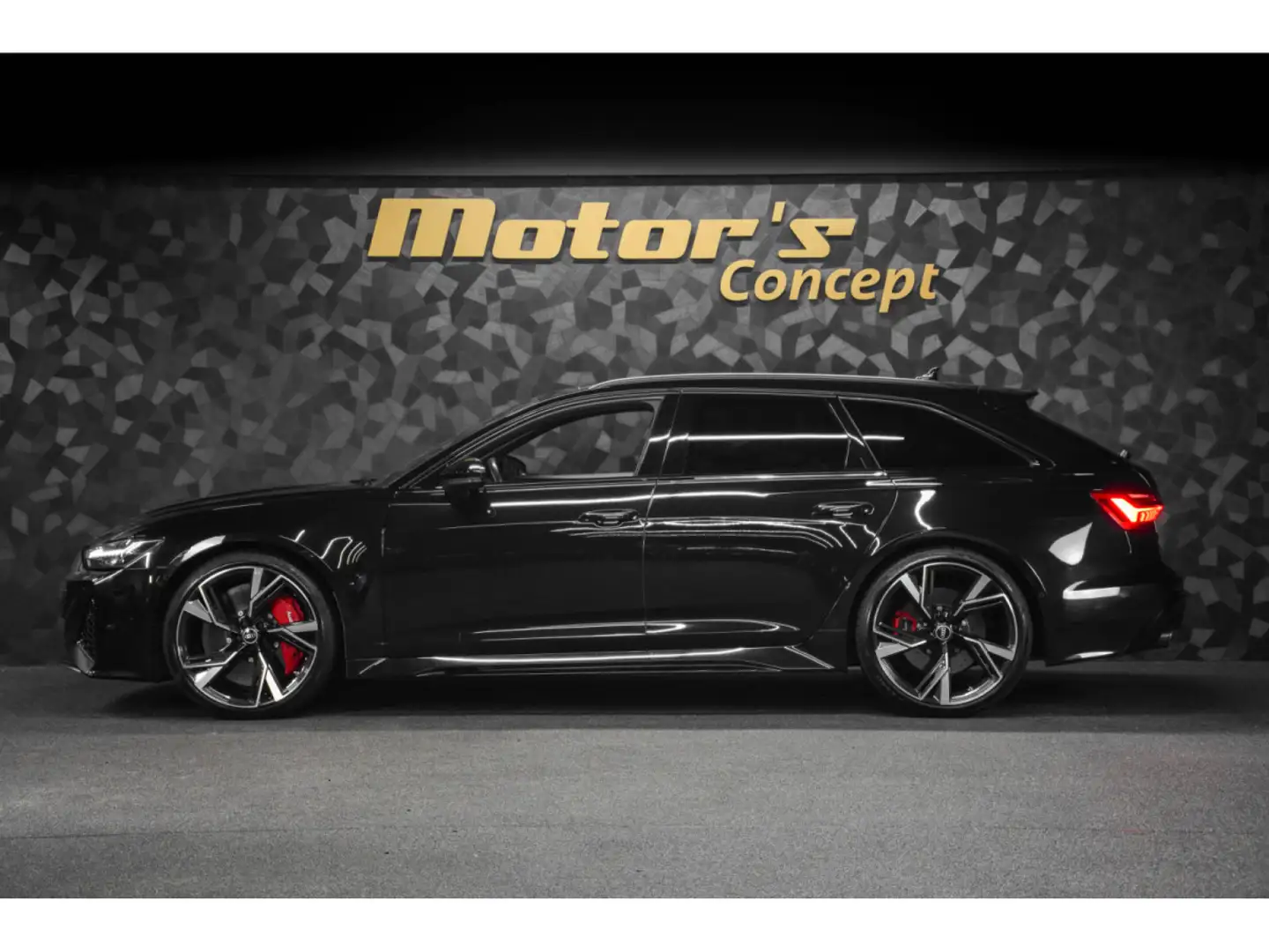 Audi RS6 C8 AVANT Negru - 2