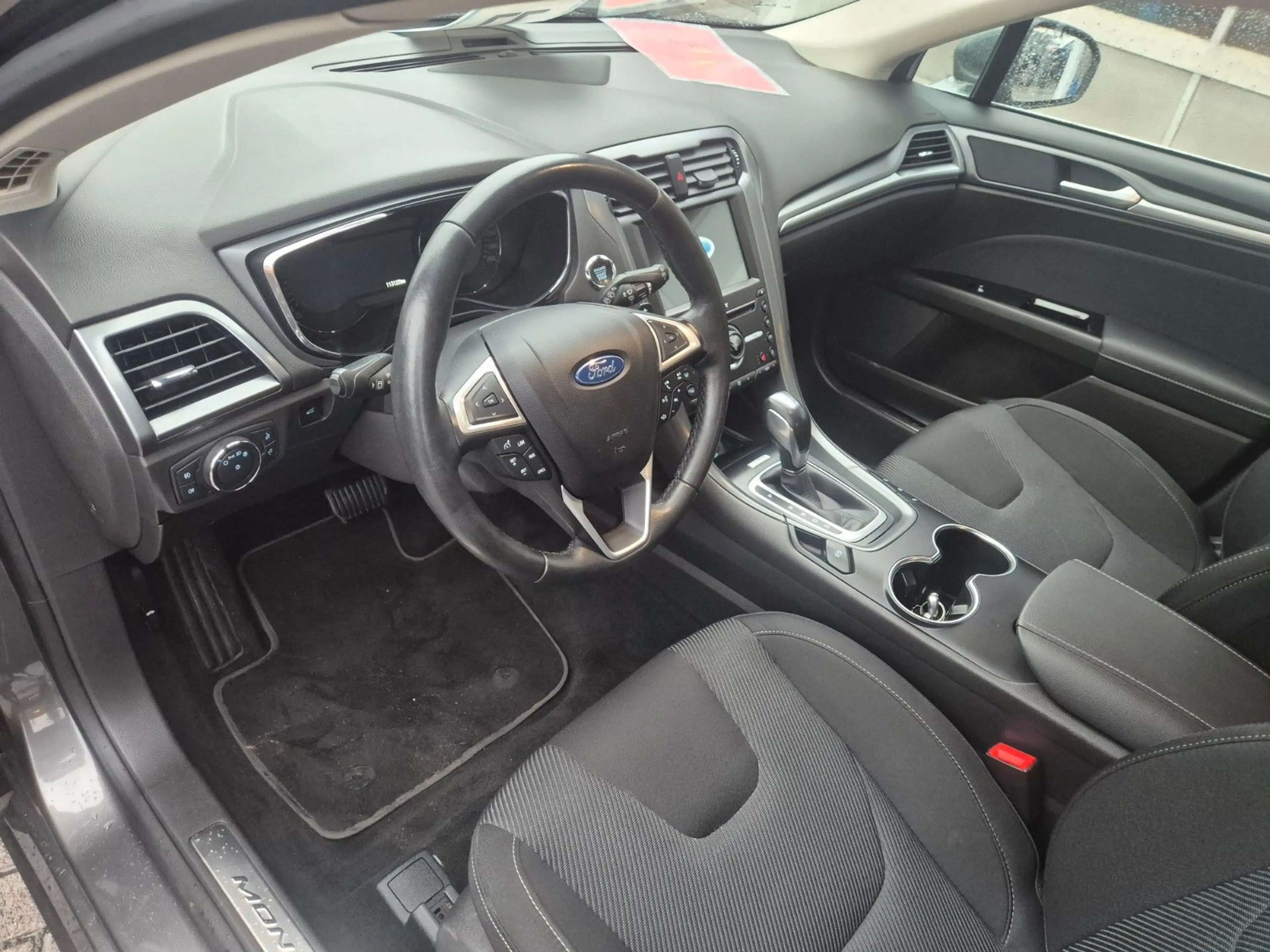 Ford Mondeo Turnier Titanium — photo 15