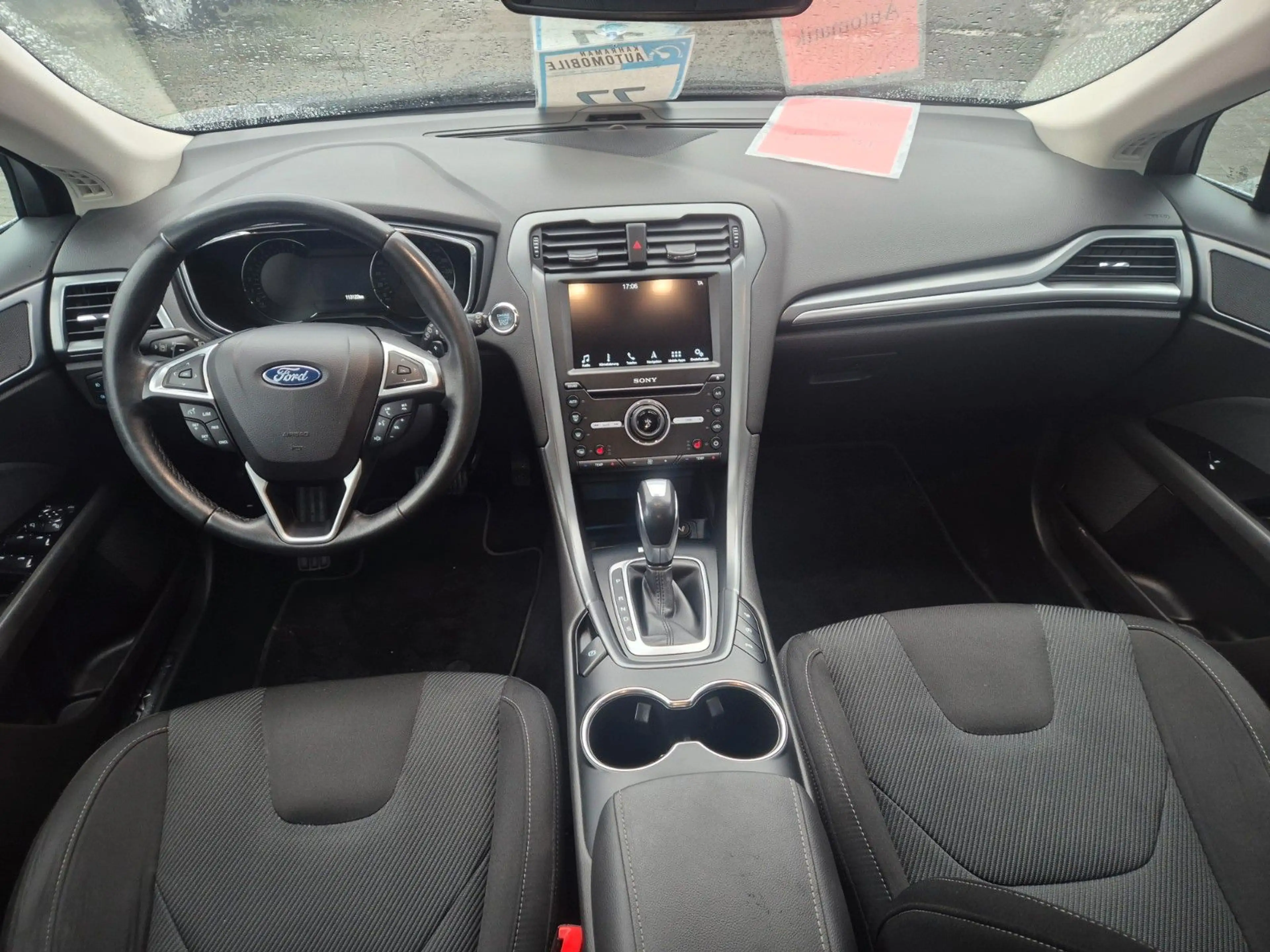 Ford Mondeo Turnier Titanium — photo 11