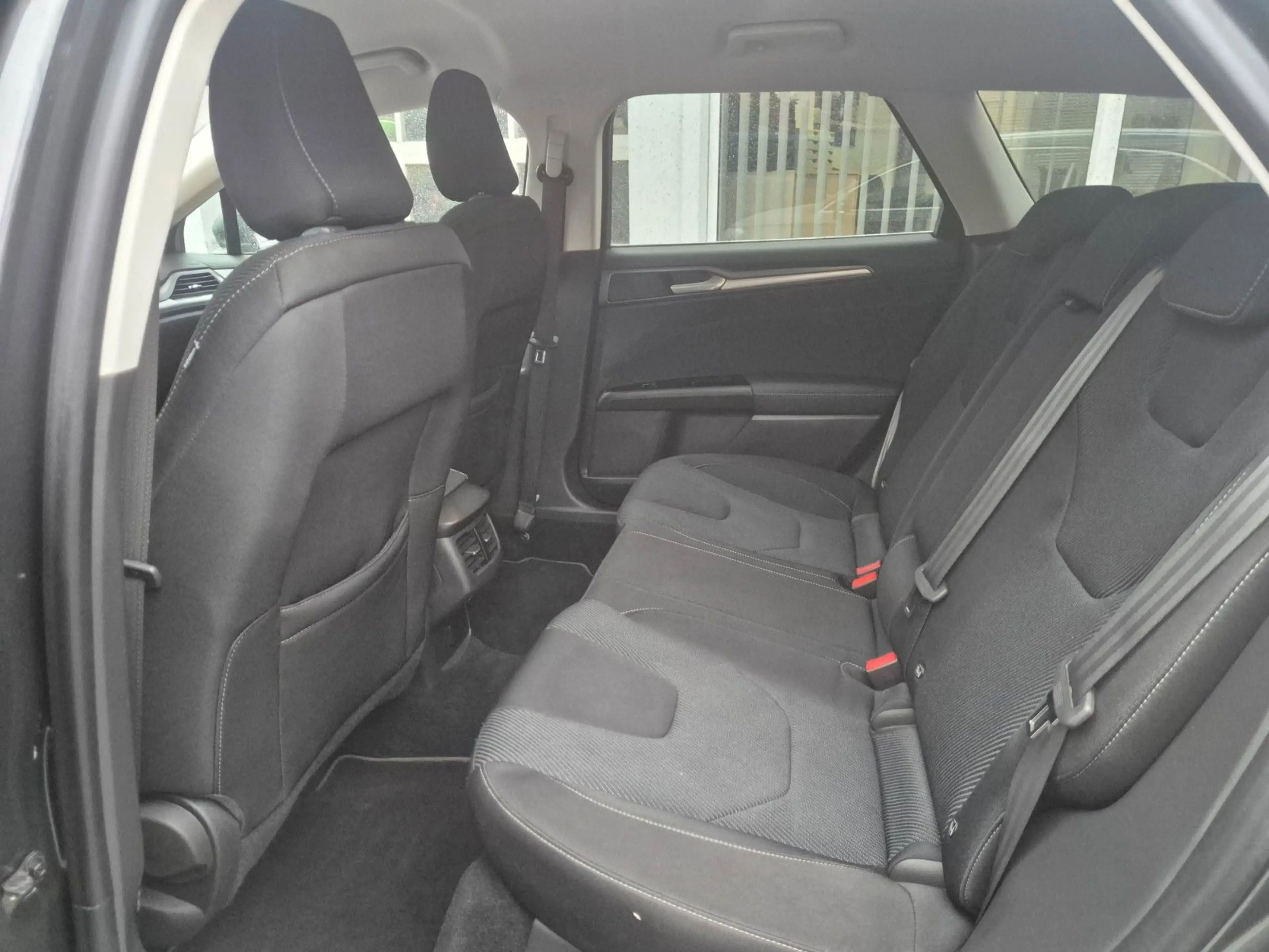 Ford Mondeo Turnier Titanium — photo 9