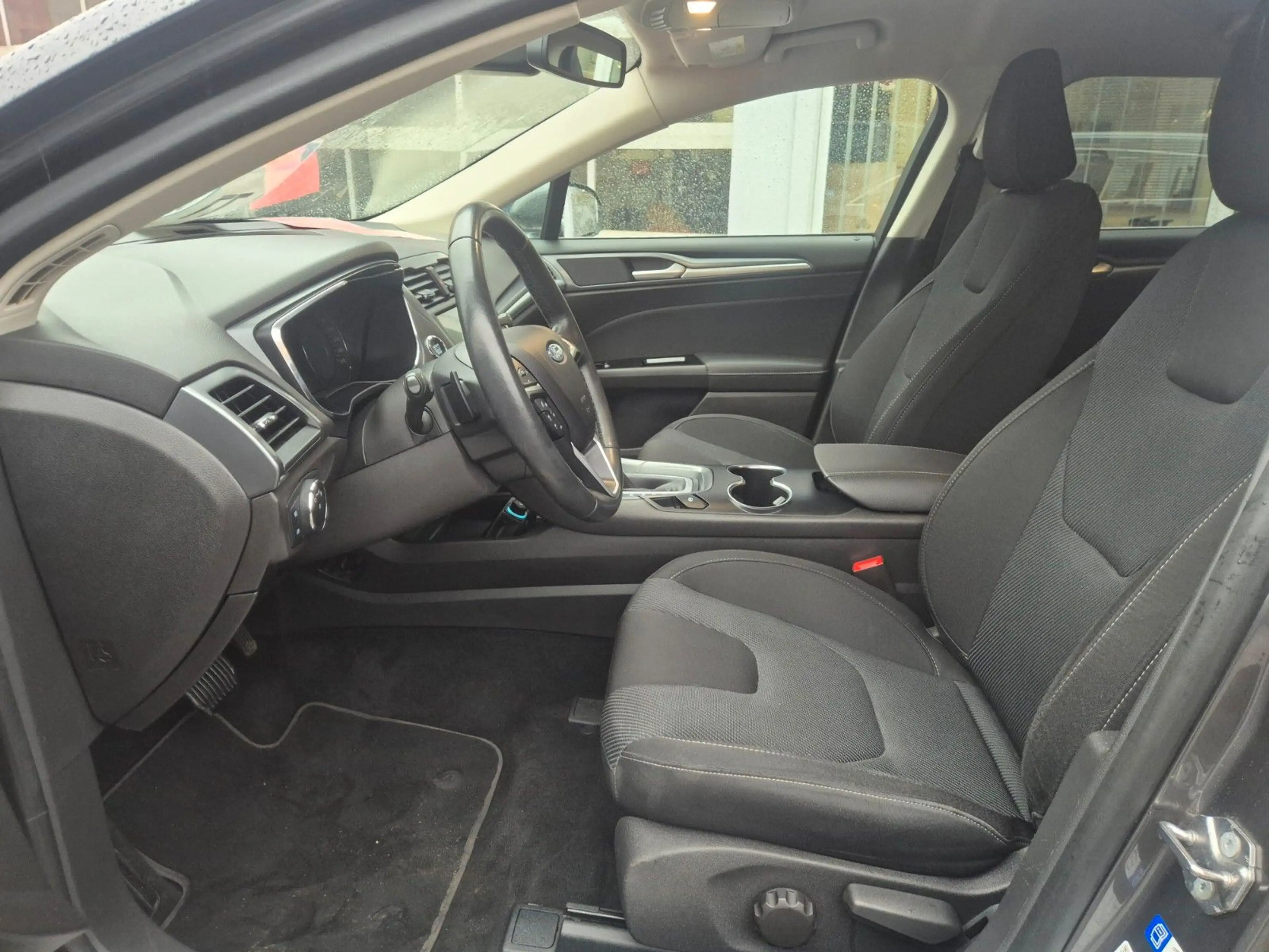 Ford Mondeo Turnier Titanium — photo 14