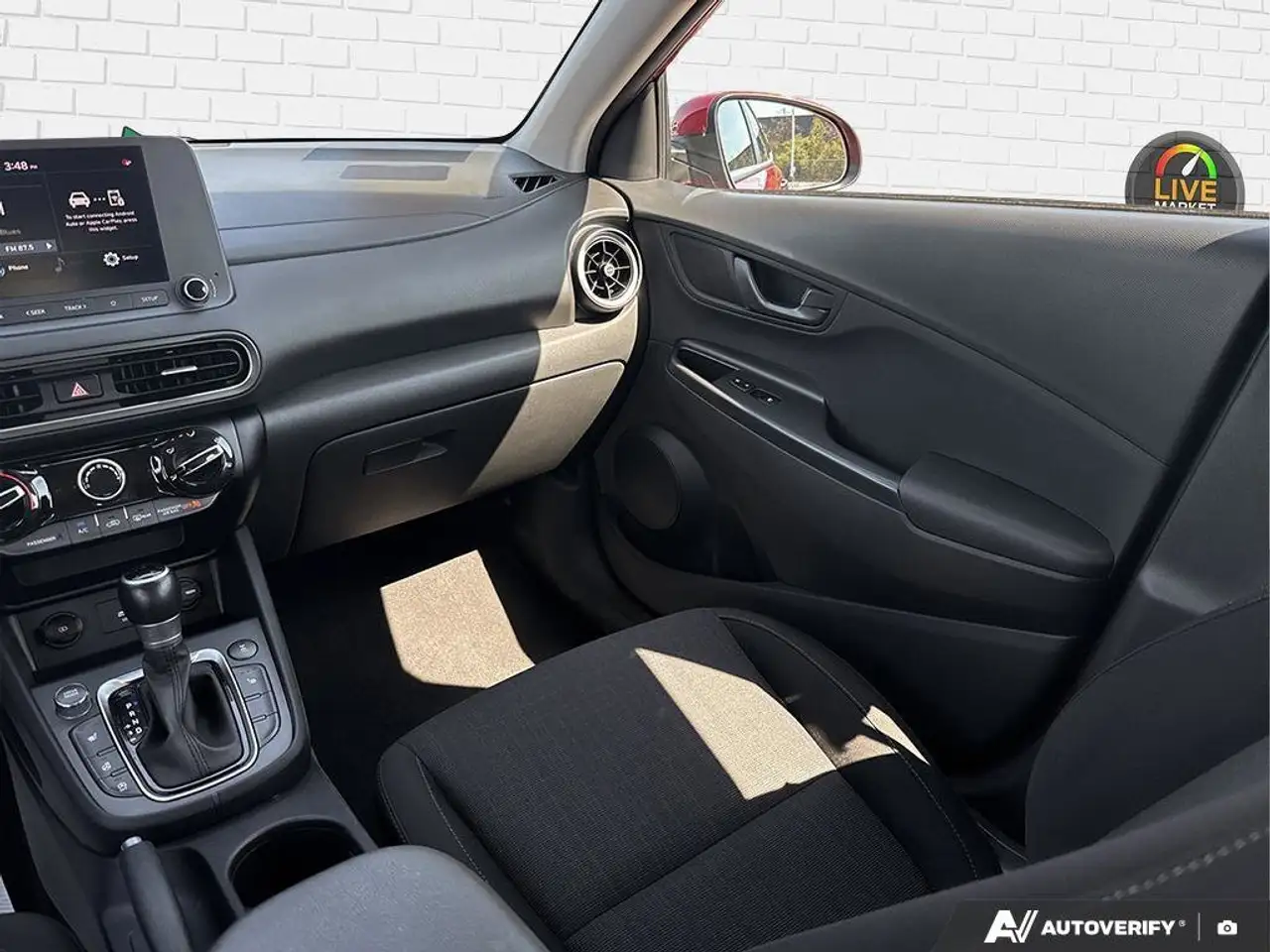 Hyundai KONA снимка Hyundai KONA
